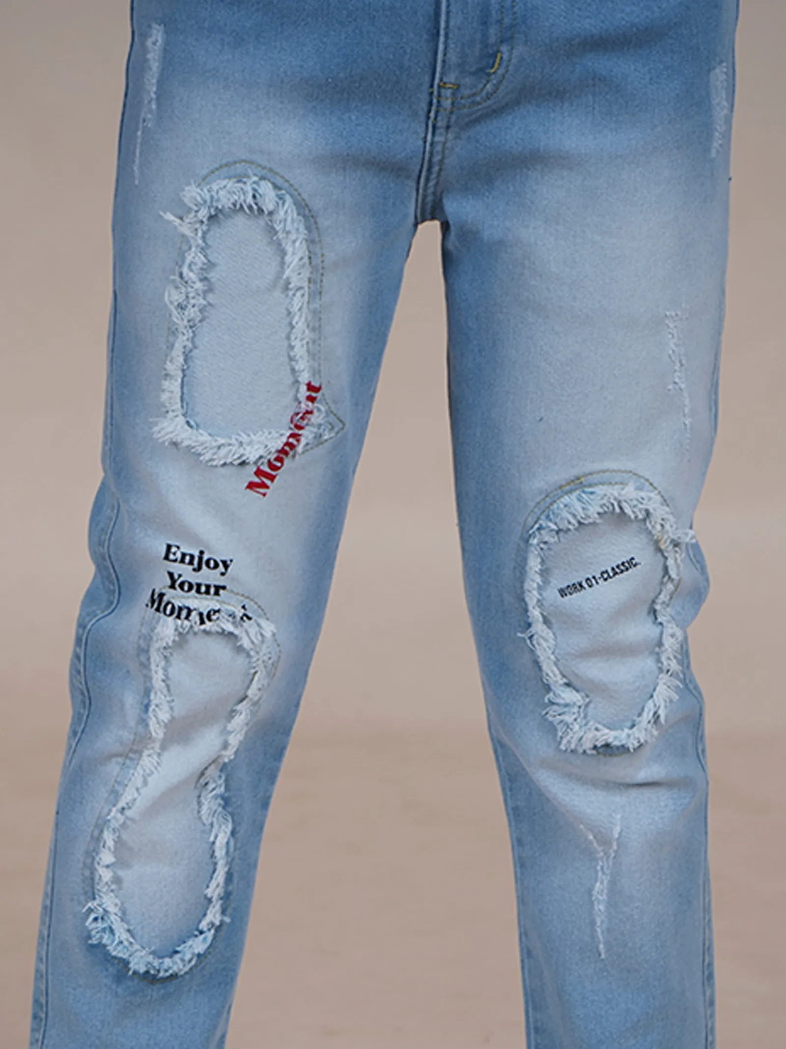 Boys Full Length Patch Denim Jeans With Text Print & Elasticated Waistband