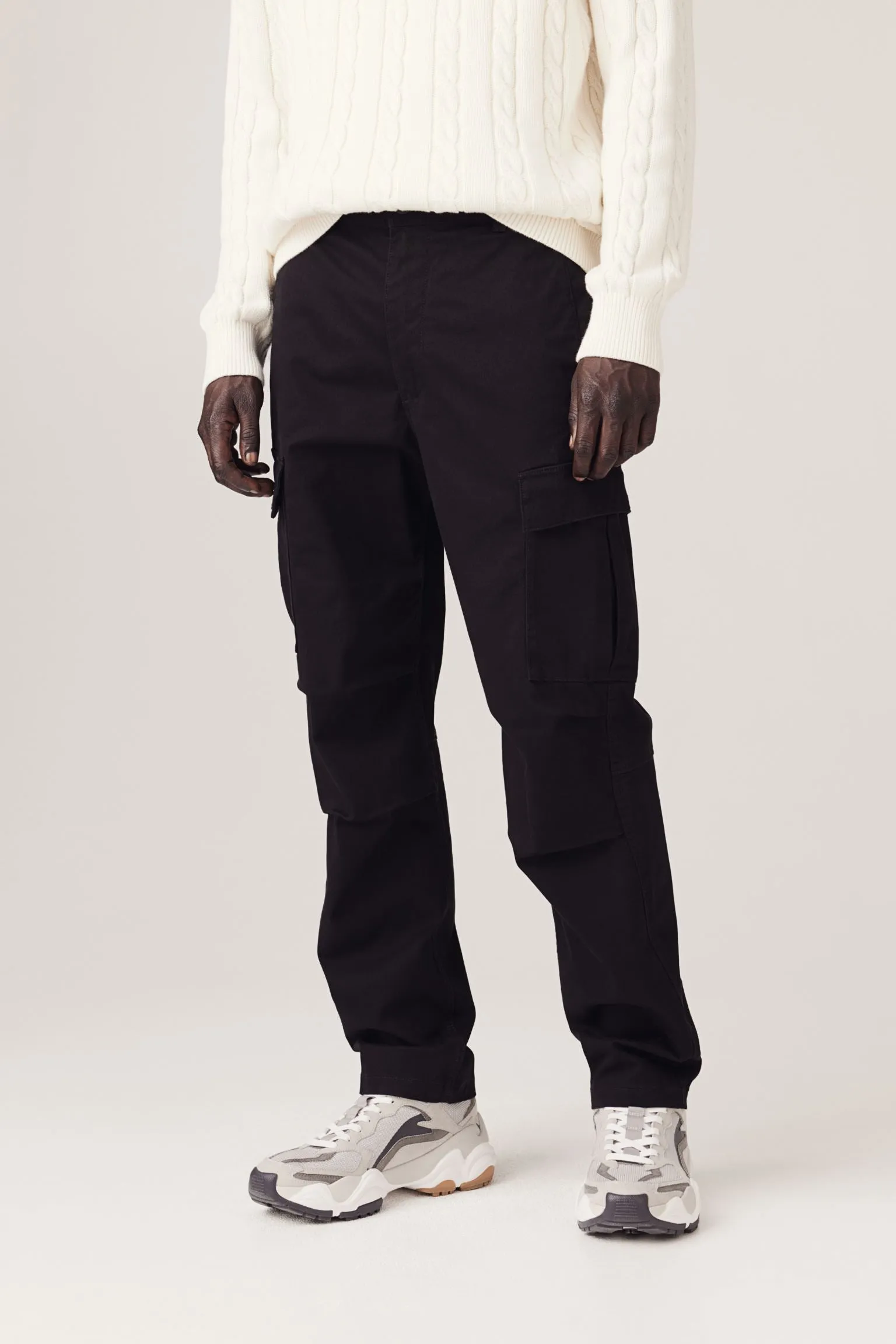 H&M Regular Fit Cargo Pants, black