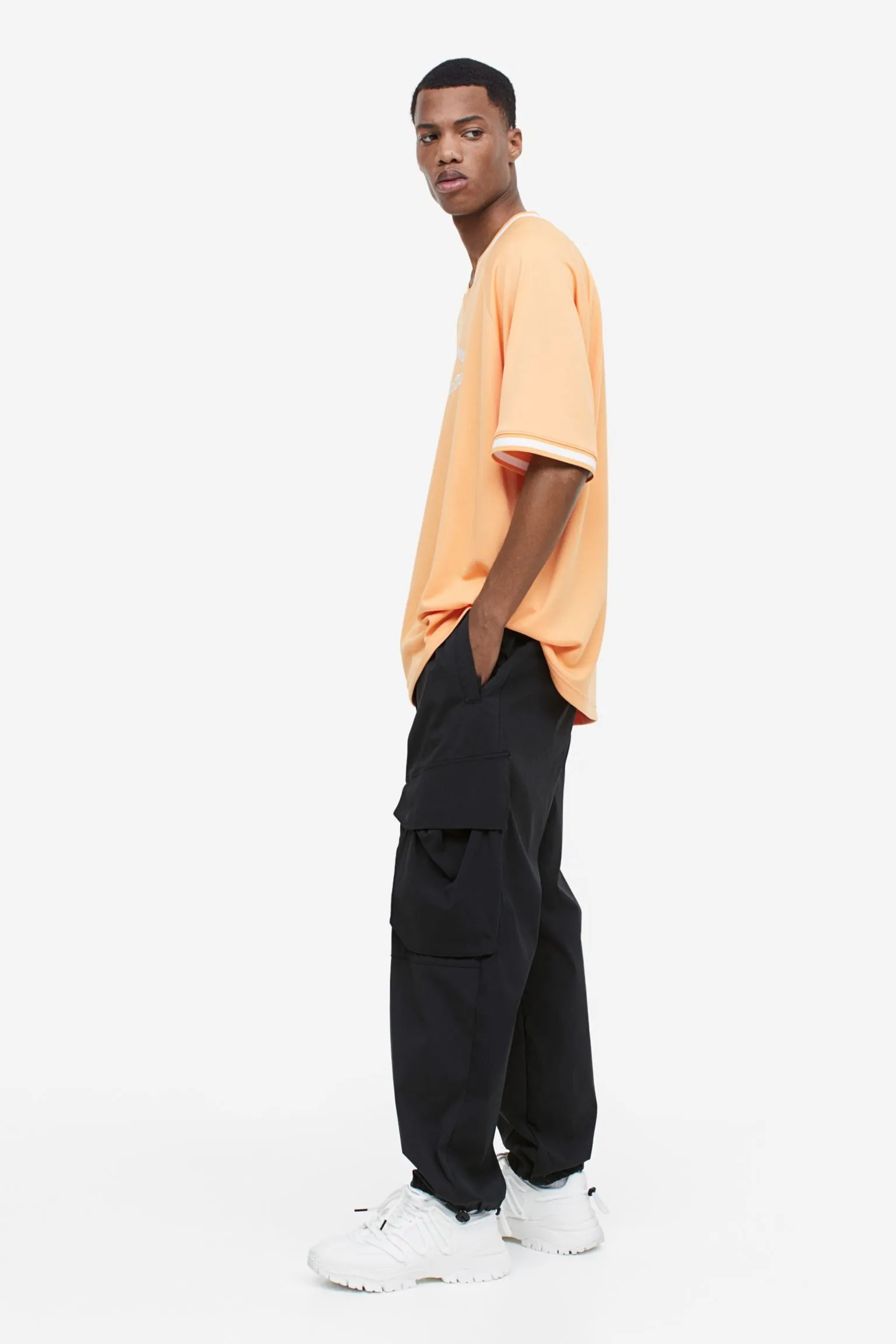 H&M Relaxed Fit Nylon Cargo Pants, black