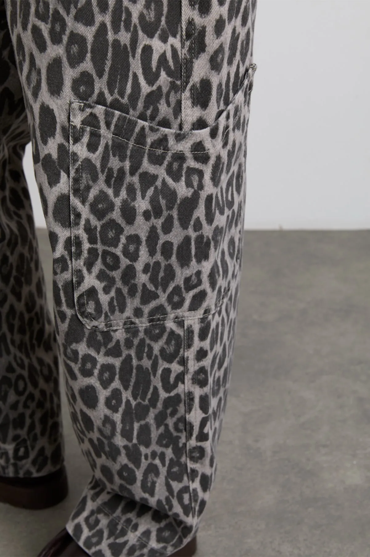 Leopard Drew Cargos Charcoal