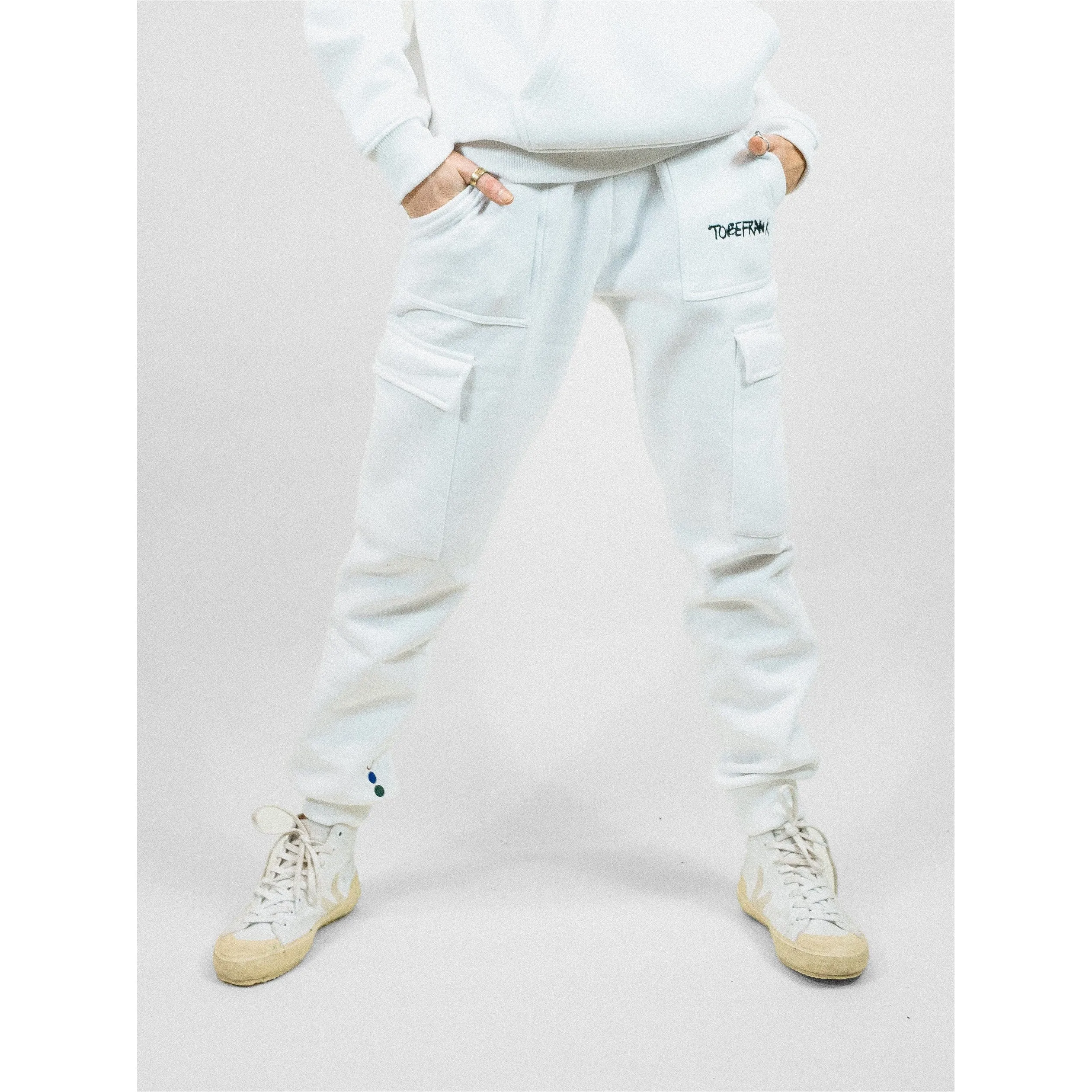 UNISEX CARGO NELSON JOGGER IN WHITE